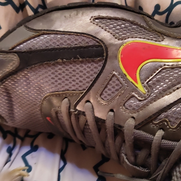 Women's Nike reax run dominate us shoes size 9 - Picture 8 of 17